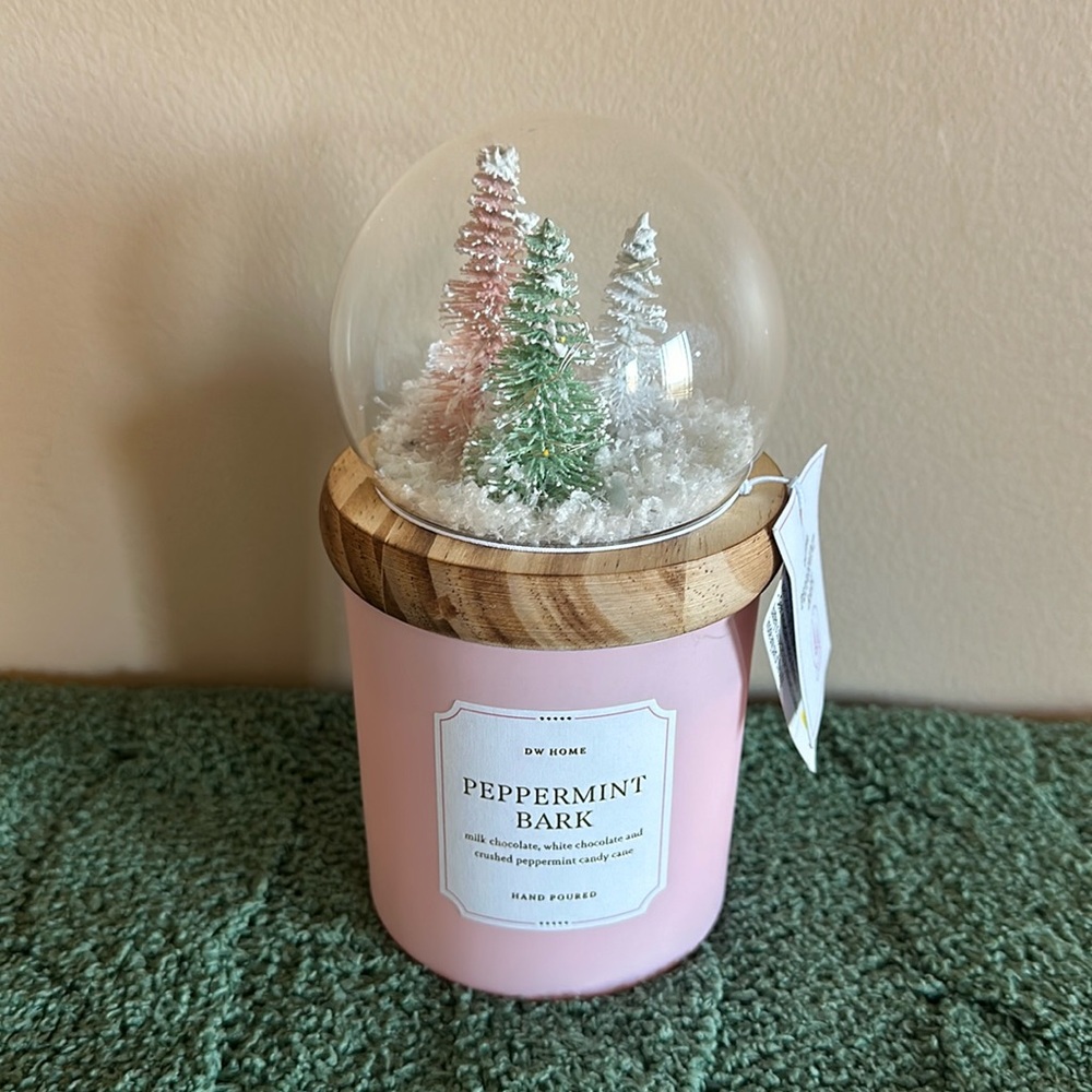 COPY - DW Home Peppermint Bark Candle Light Up Snow Globe Christmas Tree 🎄 NEW